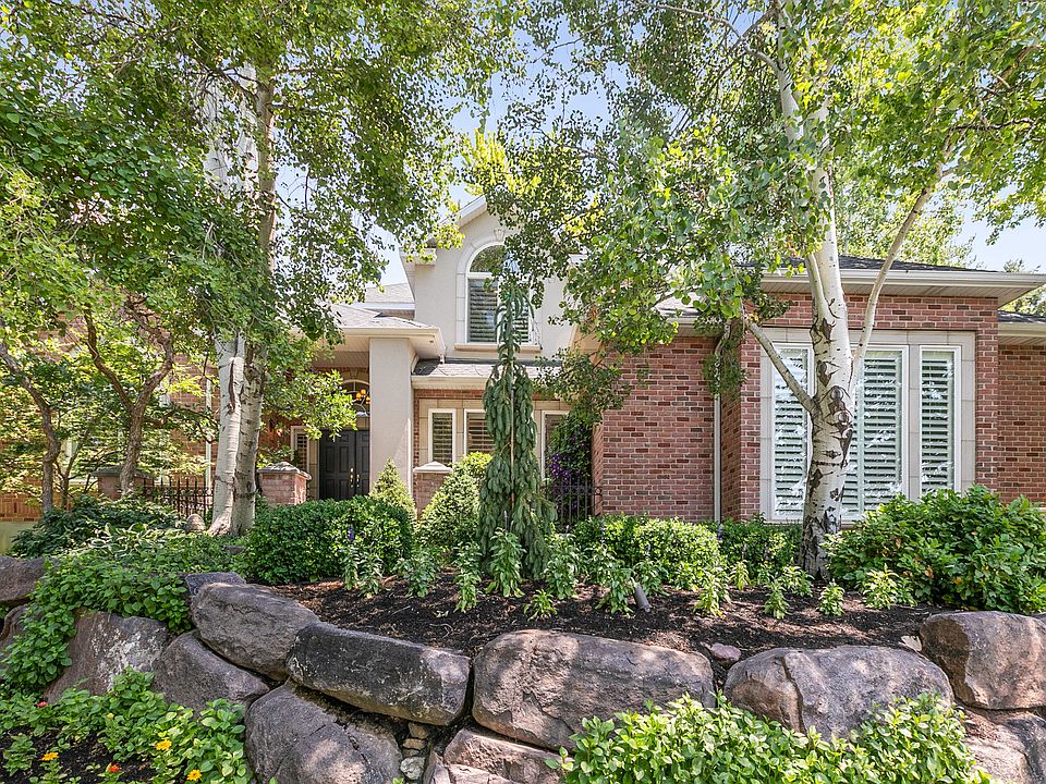 1st image of 1146 E Woodbriar Cir S