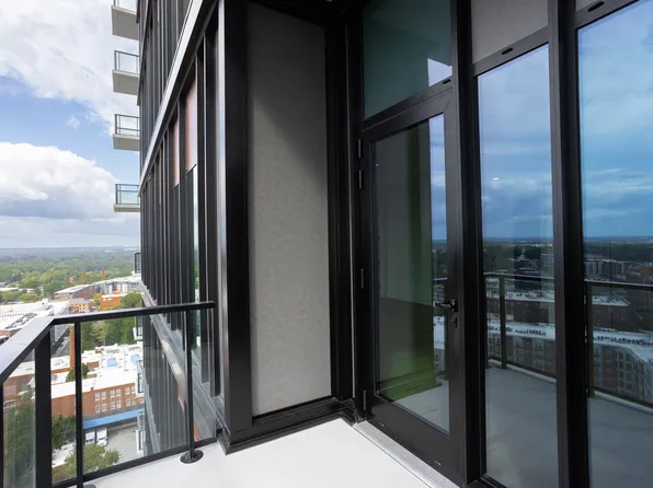 2007 Den Plan, The Novus Condos
