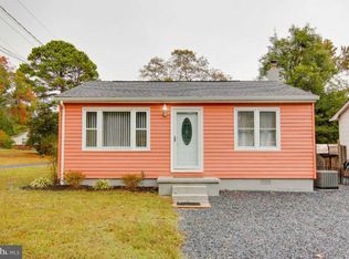 1932 Hilltop Rd, Pasadena, MD 21122