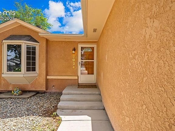 4th image of 2024 Ambleside Dr