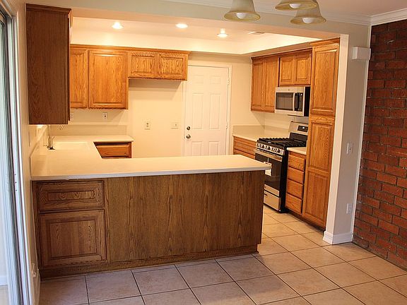 4th image of 8484 Monteel Pl