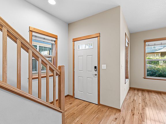 4th image of 5 Logan Way