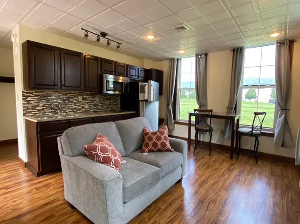 904 W 4th St, Williamsport, PA