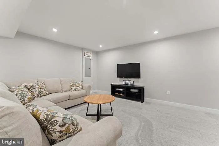 8600 Rawlings Ct — Photo 39