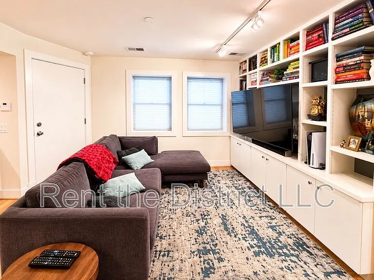 1350 Randolph St NW #1 — Photo 6