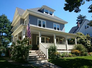 17 Meredith St, West Roxbury, MA 02132