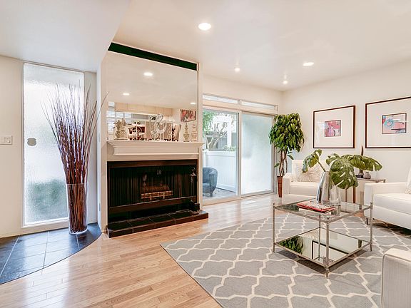 3rd image of 4367 W Sarah St #33