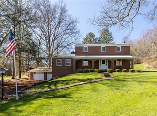 110 Wyndwood Rd, Bradfordwoods, PA 15015