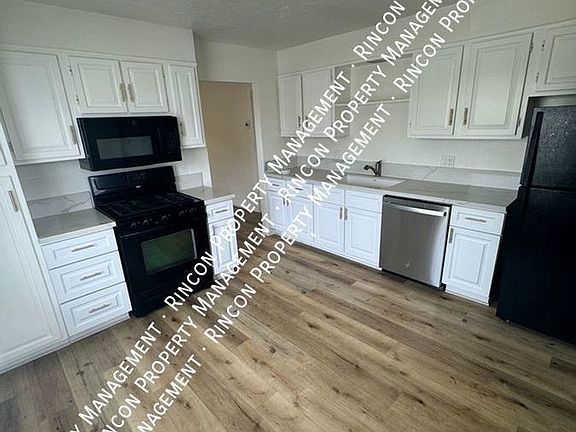 4th image of 2408 Pierpont Blvd