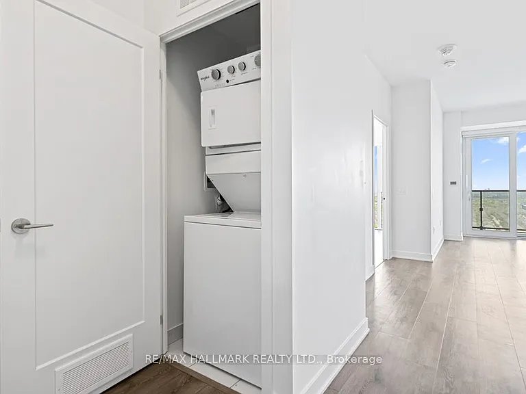105 Oneida Cres #2607 — Photo 23
