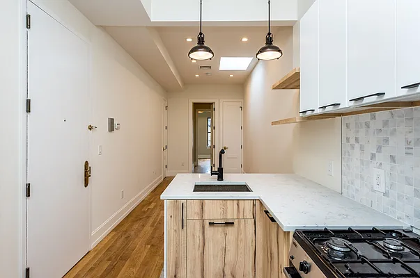 Rented by Nooklyn NYC LLC | media 57