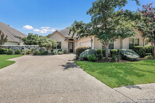 1st image of 210 Garden Hl