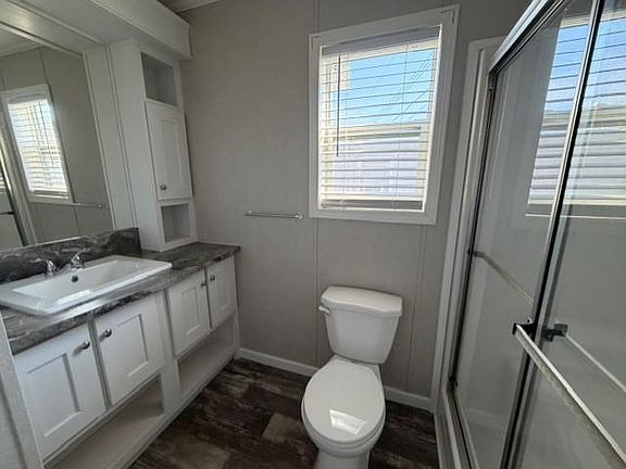 5th image of 9 Avenue C #61