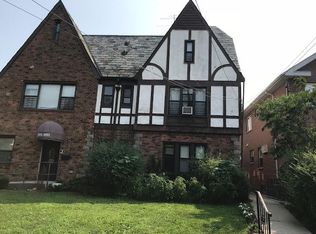 3911 211th St, Flushing, NY 11361