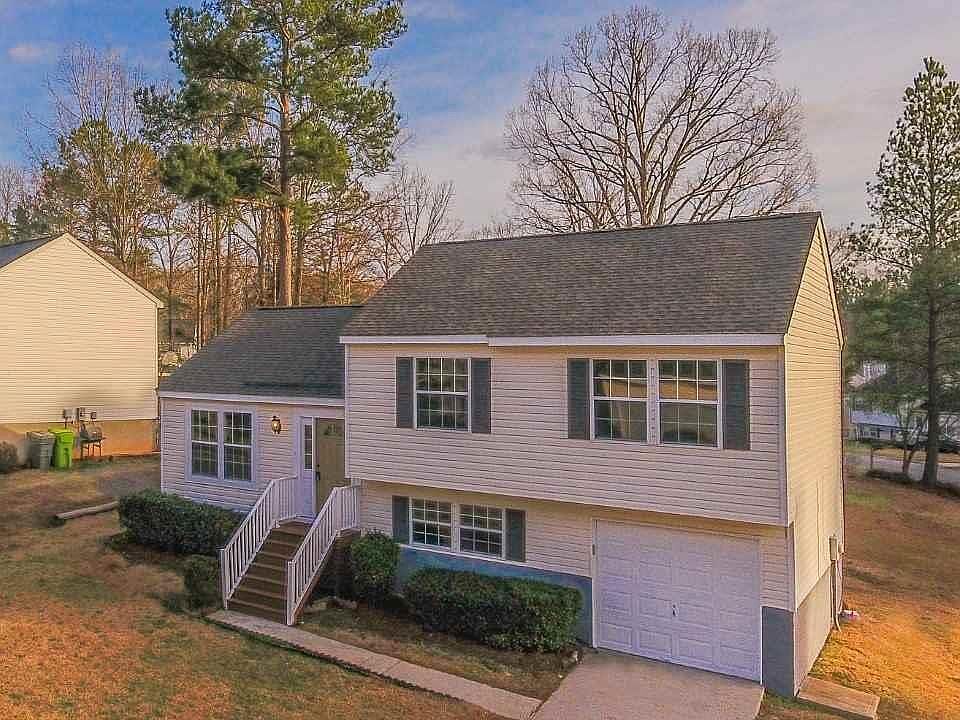 1st image of 25 Sweet Thorne Cir