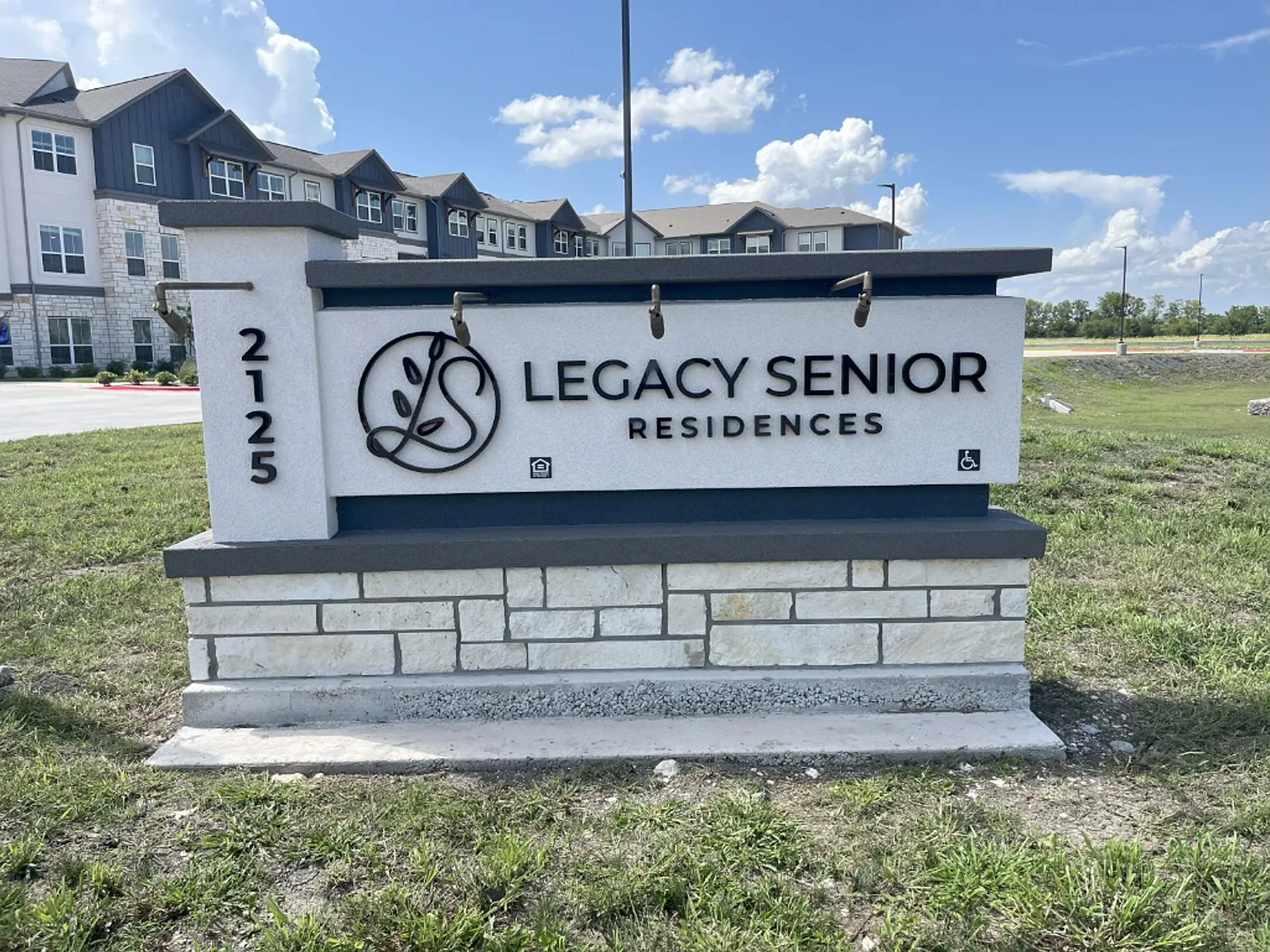 Legacy Lockhart Senior Apartments — Photo 1