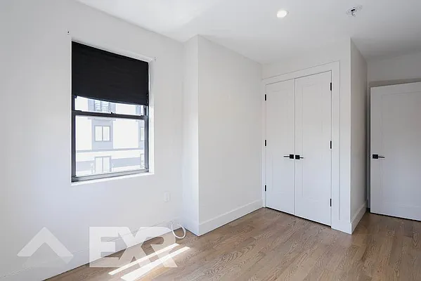 Rented by EXR | media 6