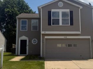 2525 Summerwood Ln, Greenwood, IN 46143
