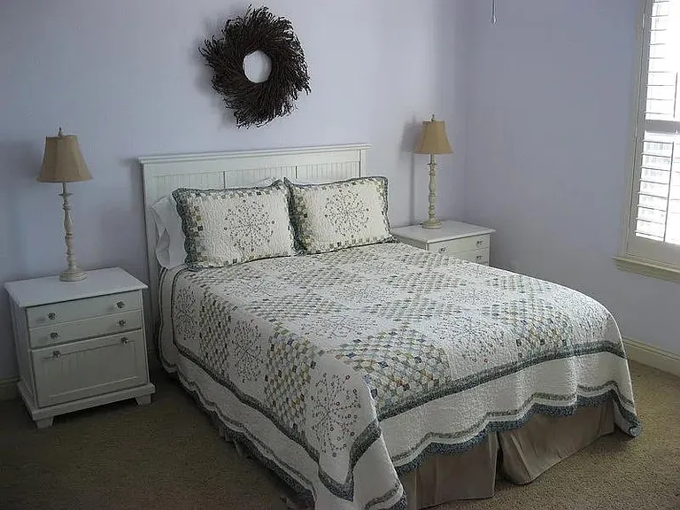 906 Greystone Dr — Photo 24