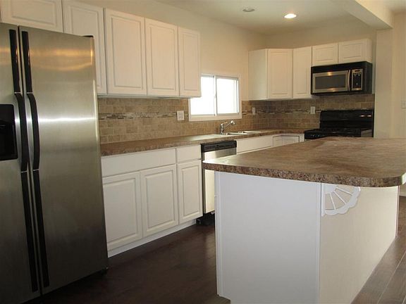 4th image of 601 S Gladstone Ave