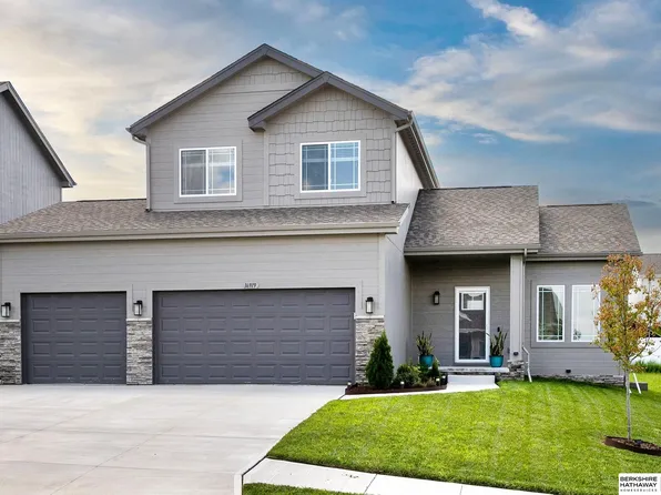 16919 Huntington Ave, Omaha, NE 68116