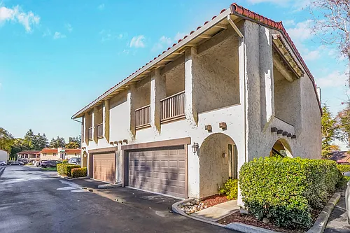 24054 La Paz Way Photo 1