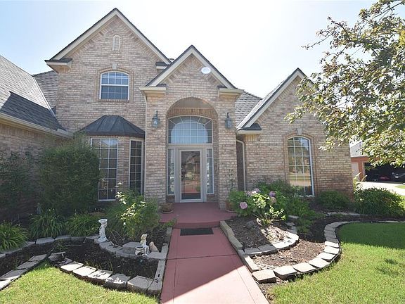 3rd image of 12608 Redstone Ct