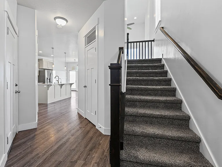 4442 W Lone Shadow Ln — Photo 5