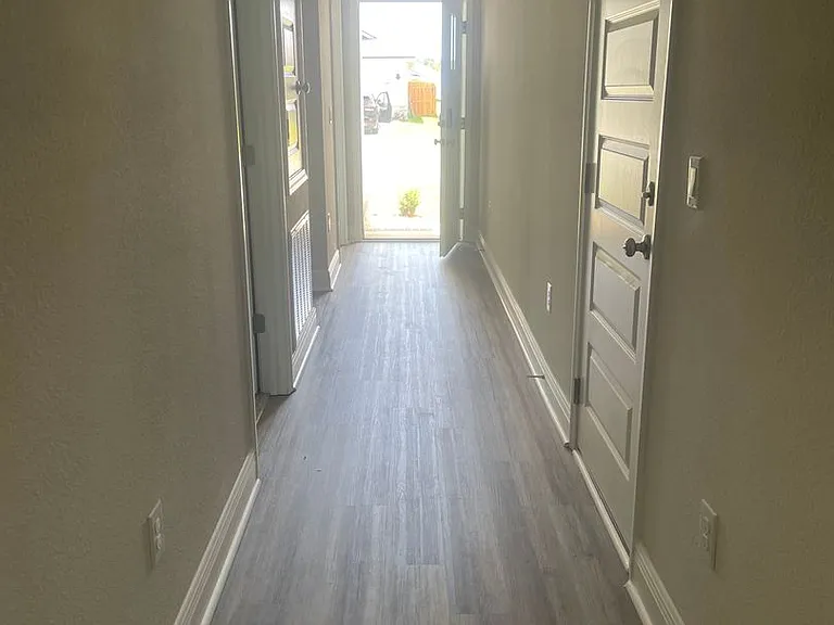 8178 Fox Hunt Dr — Photo 2