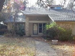 5716 Trails Edge Ct, Arlington, TX 76017