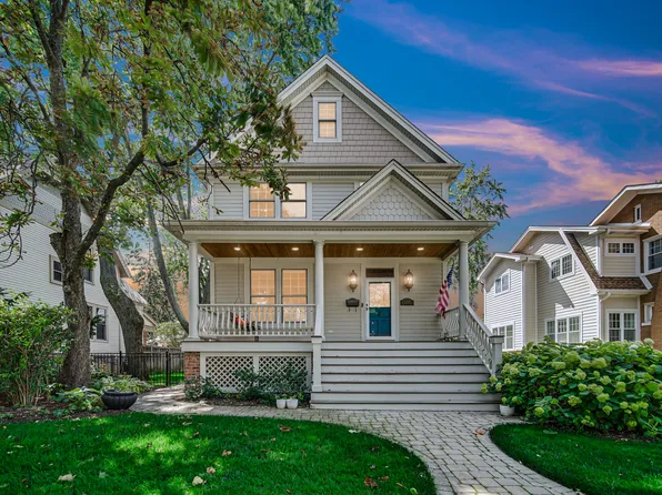 6818 N Oleander Ave, Chicago, IL 60631