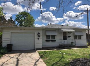 1814 Hackney St, Winfield, KS 67156