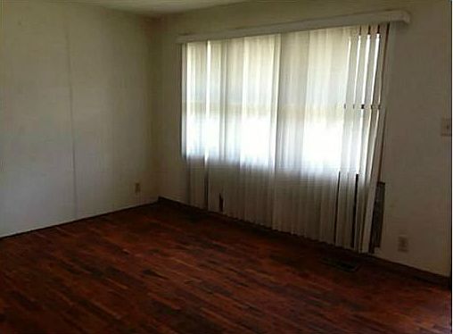 4th image of 501-503 Linwood Dr
