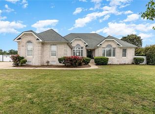553 River Gate Rd, Chesapeake, VA 23322