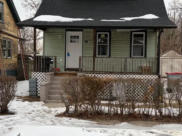 314 W Peach St, Vineland, NJ 08360