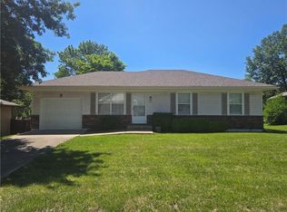 401 S Jennings St, Odessa, MO 64076