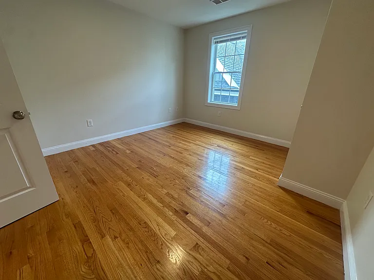 50 Liberty St #3R — Photo 8