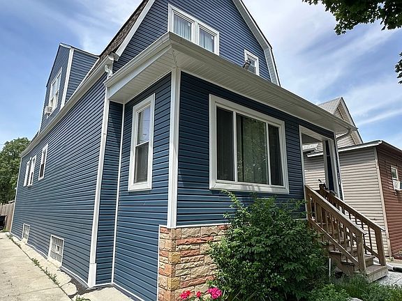 2nd image of 6042 S May St