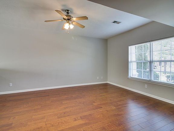 5th image of 284 Meigs Dr APT J65