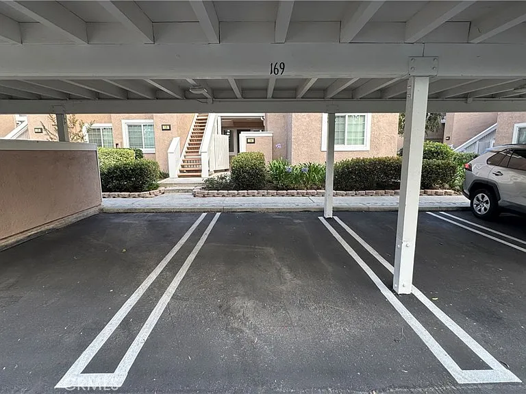 14 Woodleaf — Photo 16