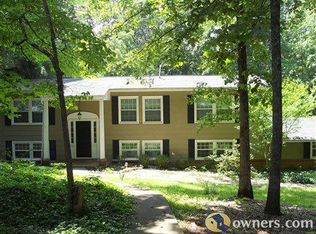 974 W Outer Dr, Oak Ridge, TN 37830