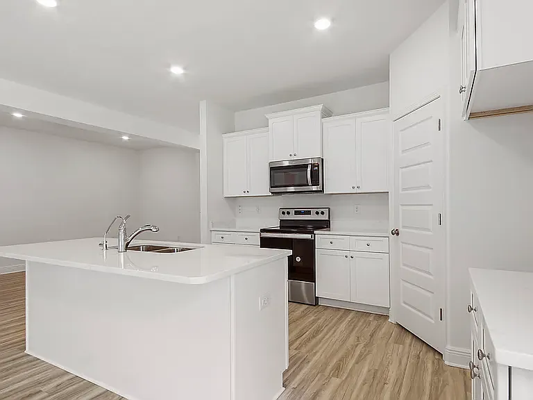 598 Hancock Way — Photo 10