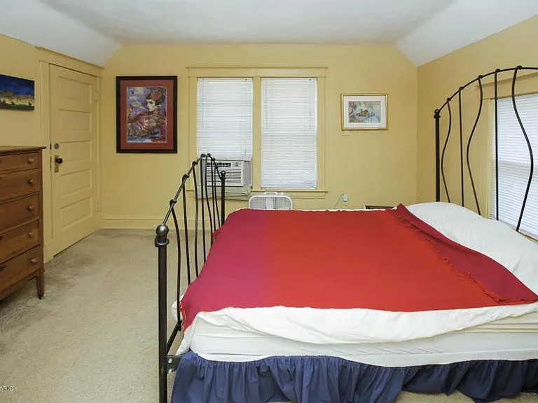 743 Axtell St #2 — Photo 10
