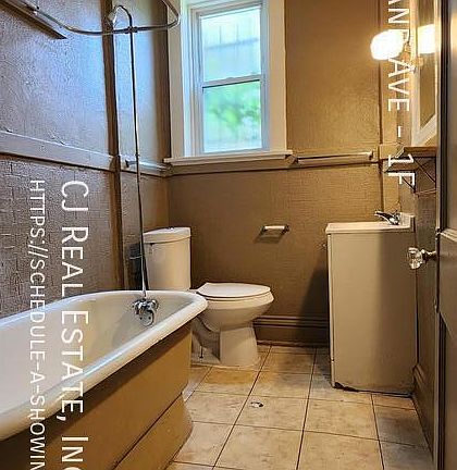 5th image of 5375 Northland Ave #1F
