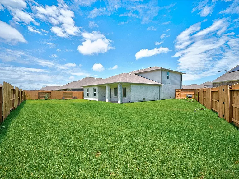 13126 Lago Acero Ln — Photo 40