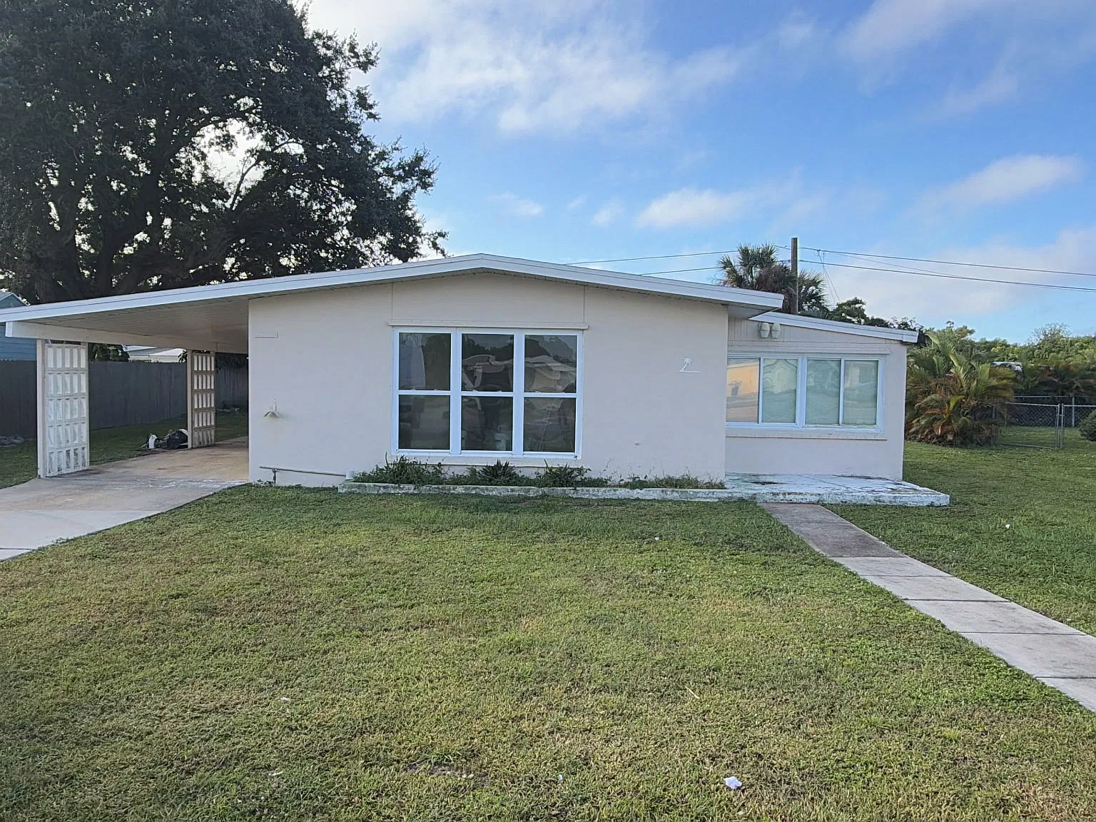 3 bed, 897 sqft, $1,500 — Photo 1