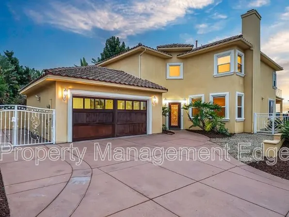 1107 Las Flores Dr, Carlsbad, CA 92008