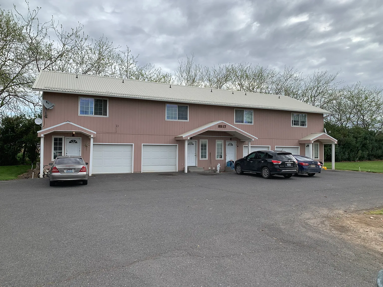 3 bed, 2.5 bath, $1,500 — Photo 1