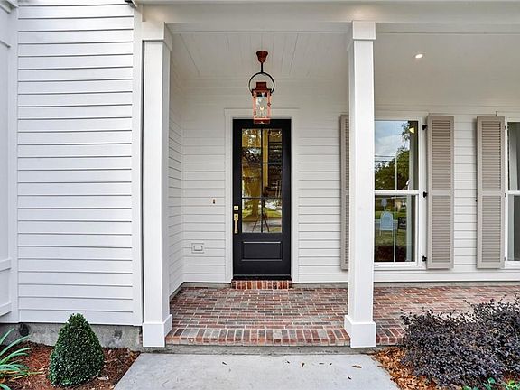 5th image of 270 Garden Rd