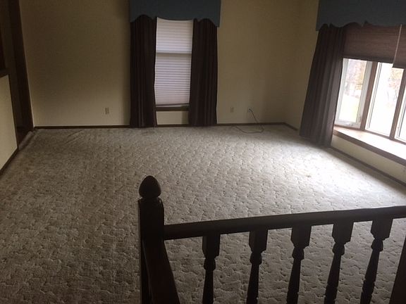 3rd image of 26023 Dehoff Dr